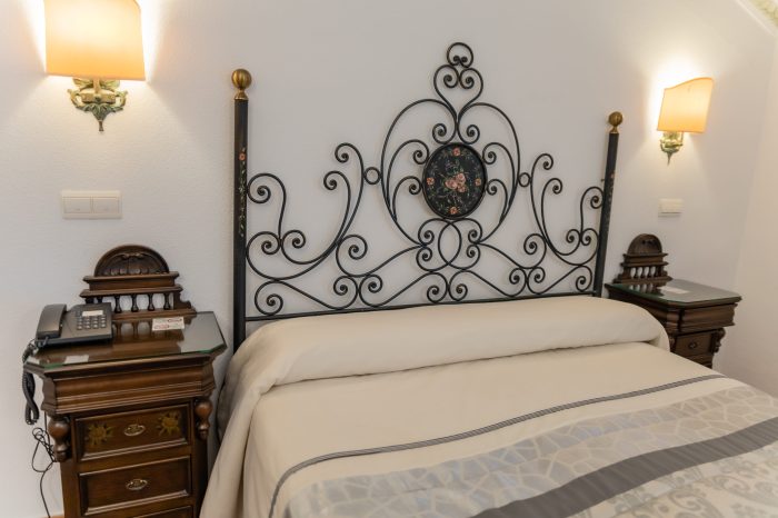 HABITACIÓN DOBLE CON CABINA HIDROMASAJE